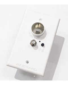 Winegard 12v White Wall Plate Power Supply, 2 Way, Cable Input